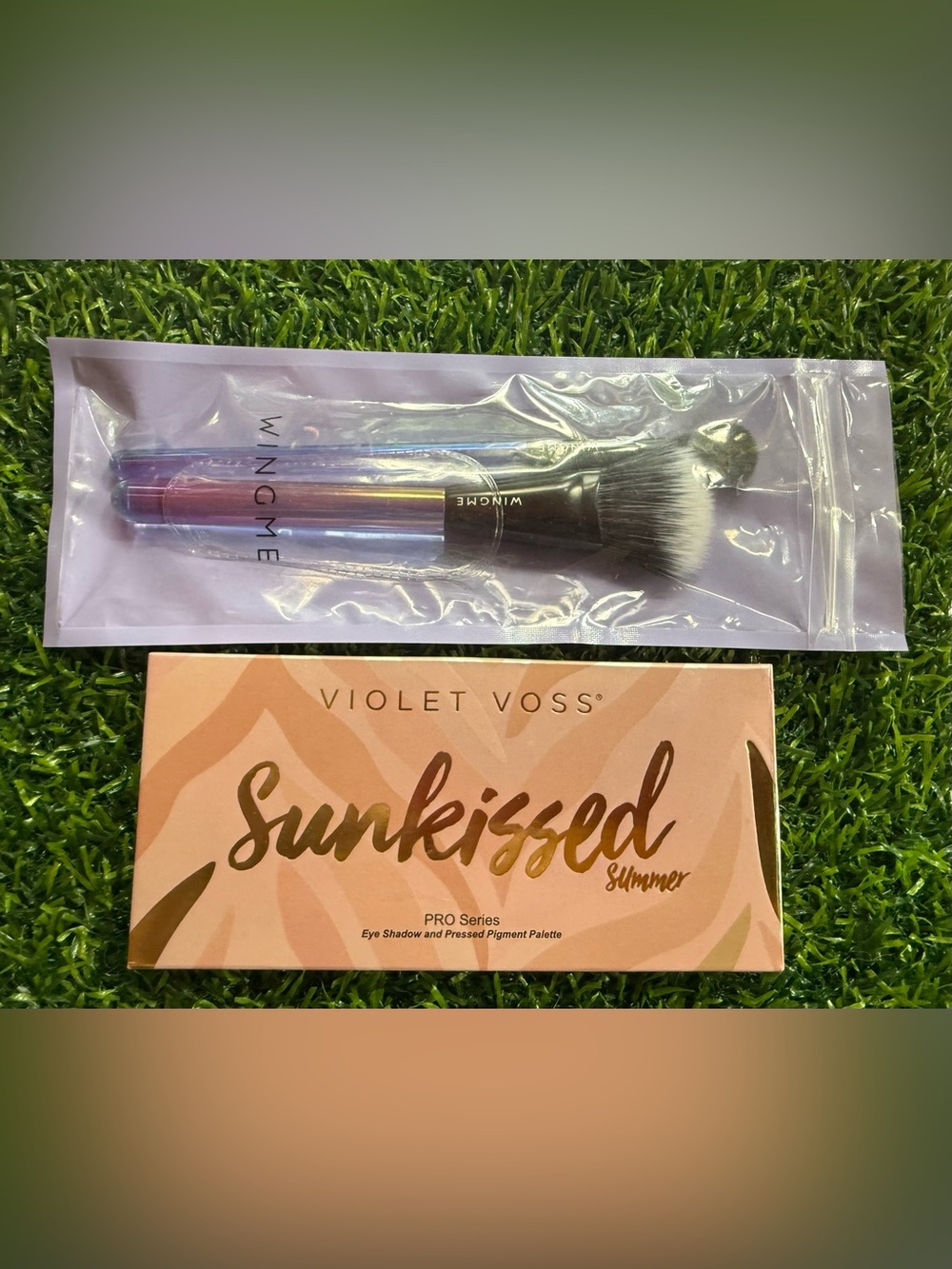 Violet Voss Sunkissed Summer Pigment Palette & Wingme Halo Series Face Brush Duo